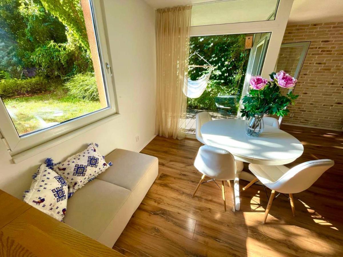70M2 Romantic Living In The Old Town With Garden 브라티슬라바 외부 사진