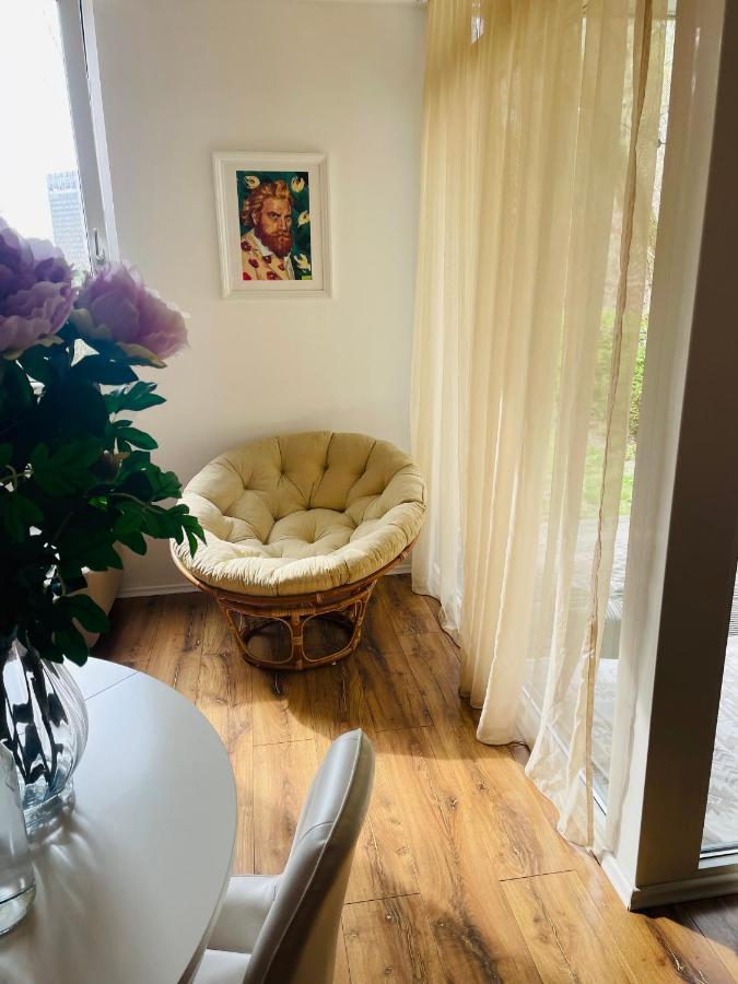 70M2 Romantic Living In The Old Town With Garden 브라티슬라바 외부 사진
