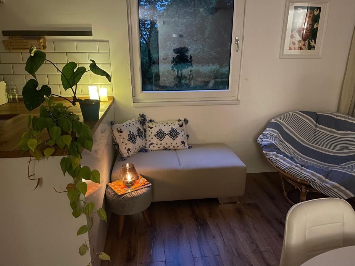 70M2 Romantic Living In The Old Town With Garden 브라티슬라바 외부 사진