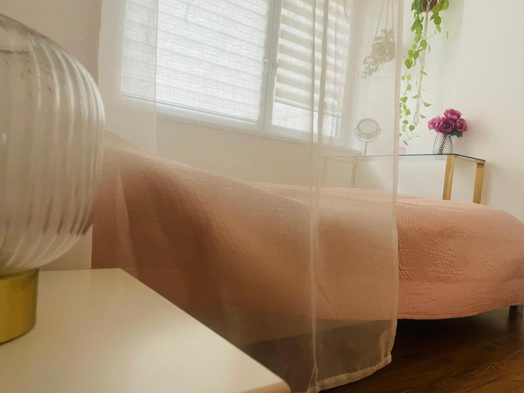 70M2 Romantic Living In The Old Town With Garden 브라티슬라바 외부 사진