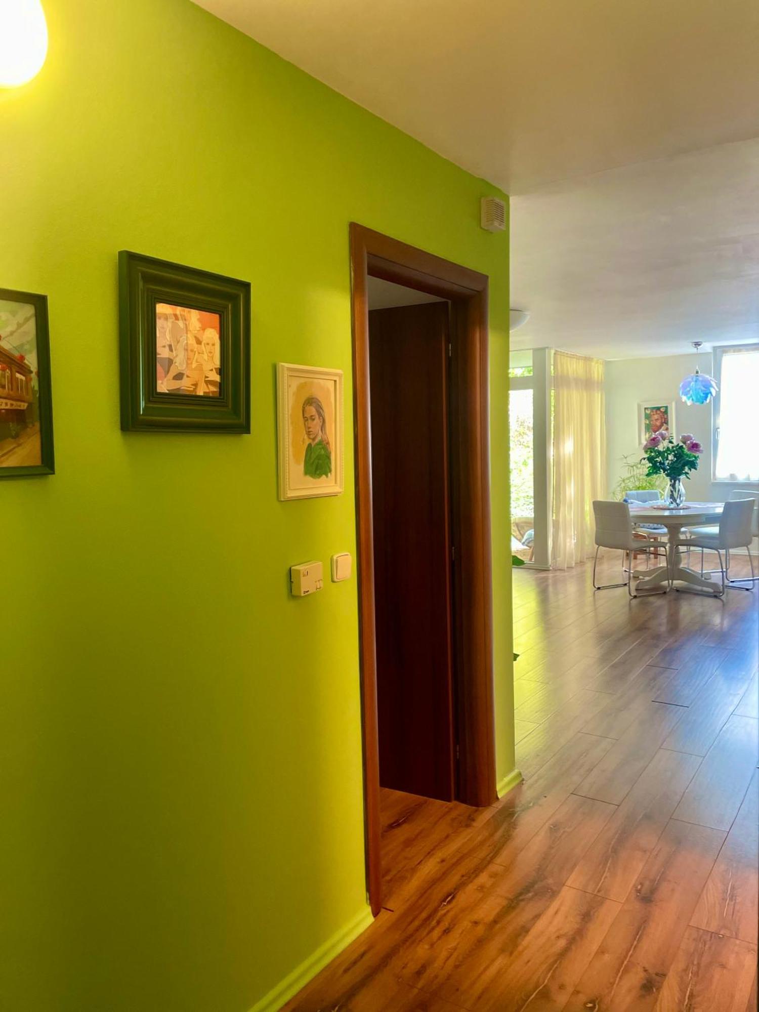 70M2 Romantic Living In The Old Town With Garden 브라티슬라바 외부 사진